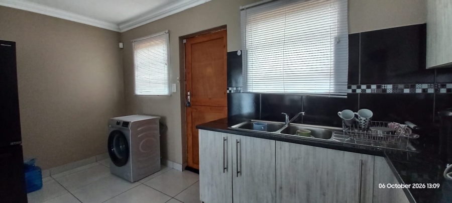 3 Bedroom Property for Sale in Ellaton North West